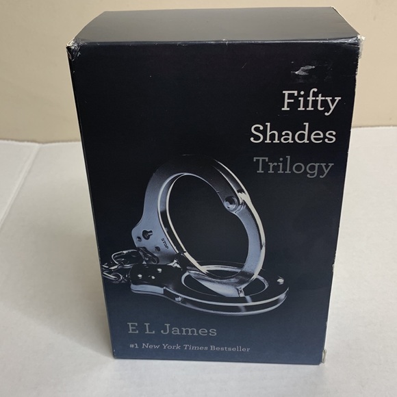 Books | Fifty Shades Trilogy Book Set | Series 3 Books | Grey Darker Freed XXX - Picture 4 of 5